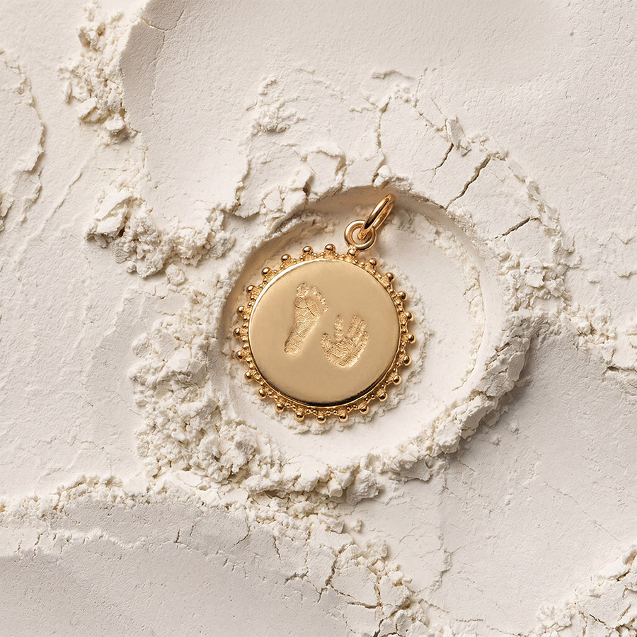 color:gold