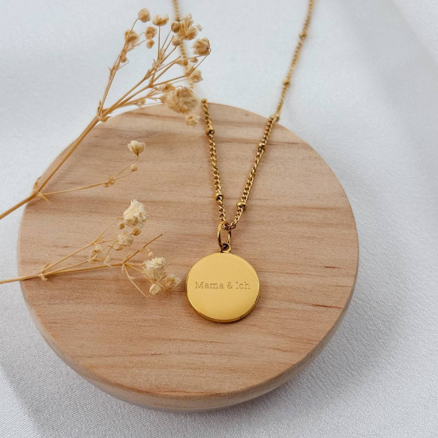 color:gold:secondary