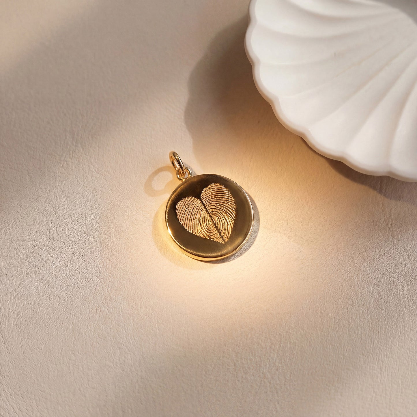 Fingerabdruck Herz mit zwei Abdrücken Charm Echtgold