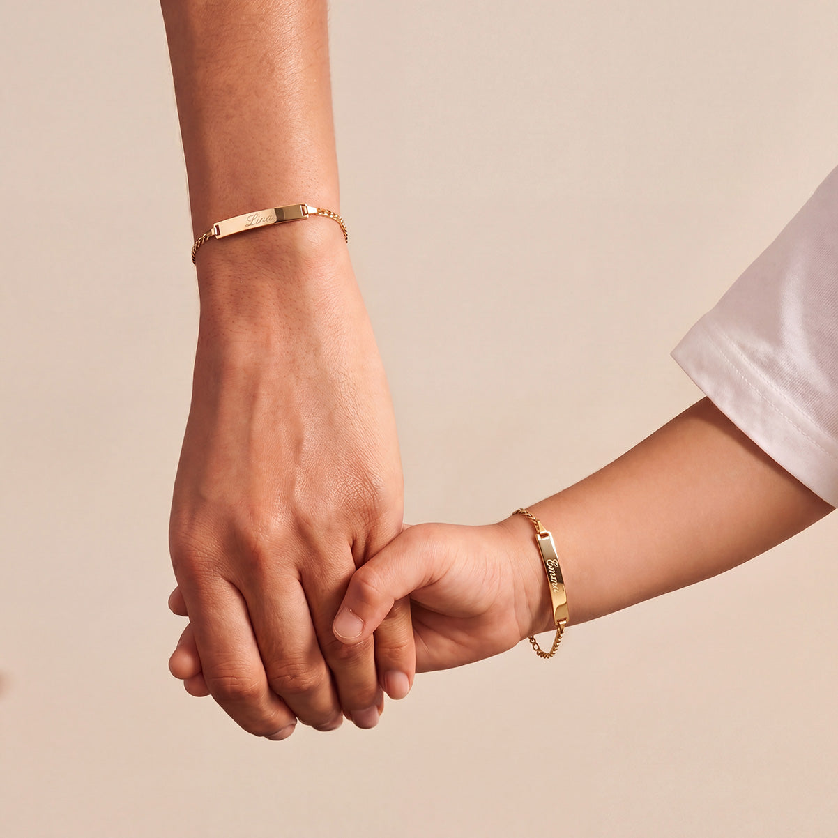 Personalisiertes Armband mit Gravur aus Echtgold