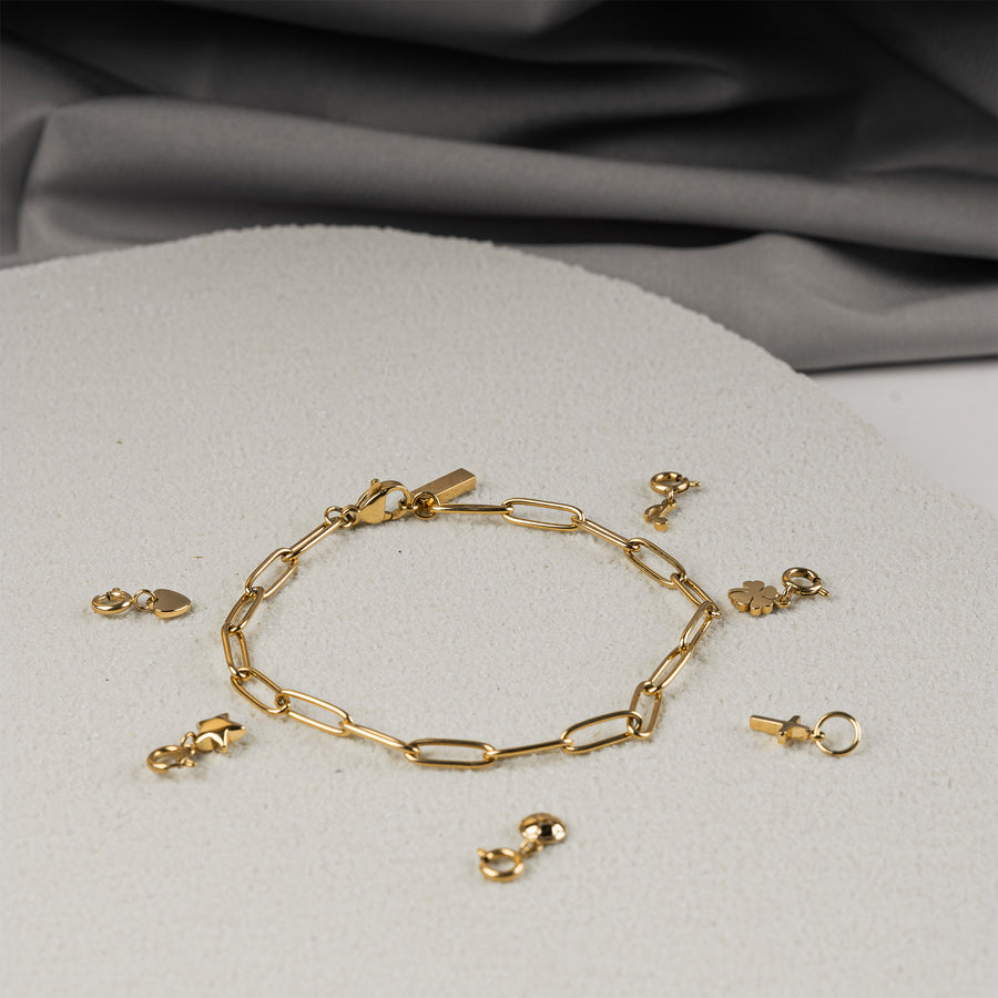 color:gold