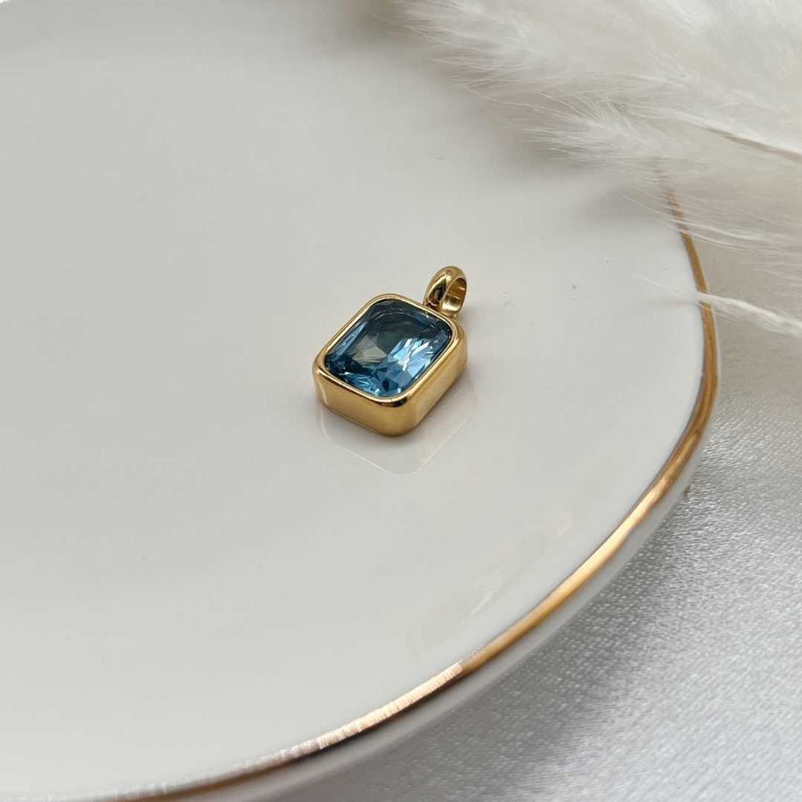 color:gold:secondary