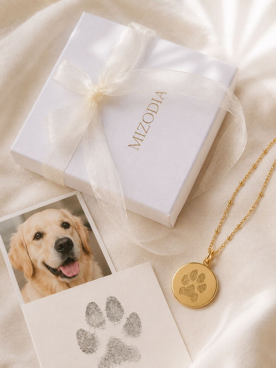 Pfotenabdruck vom Hund als Vorlage für personalisierten Schmuck