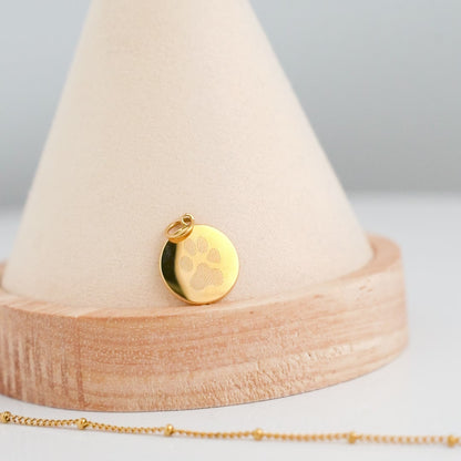 color:gold