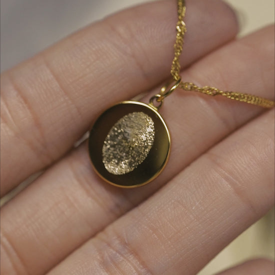 color:gold